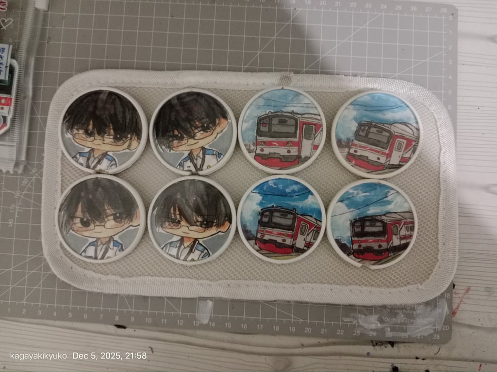 sesudah di pin (ada juga pakai double tape + gluetack).