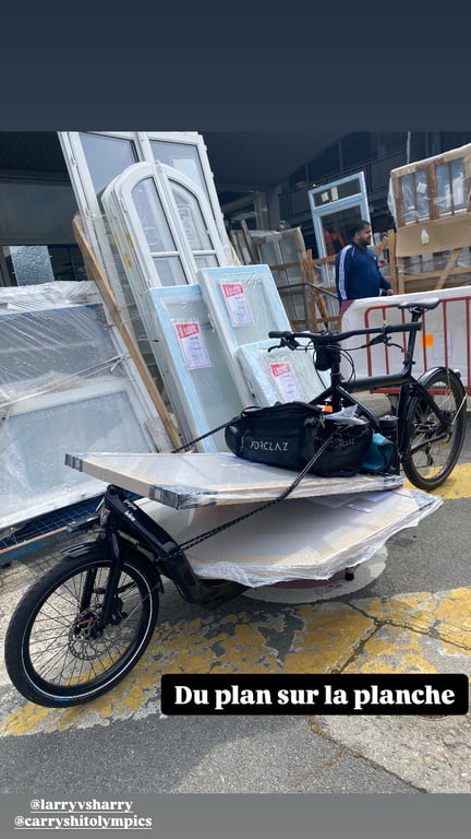 Retrait d’une commande de bricolage à l’aide du vélo Bullitt.