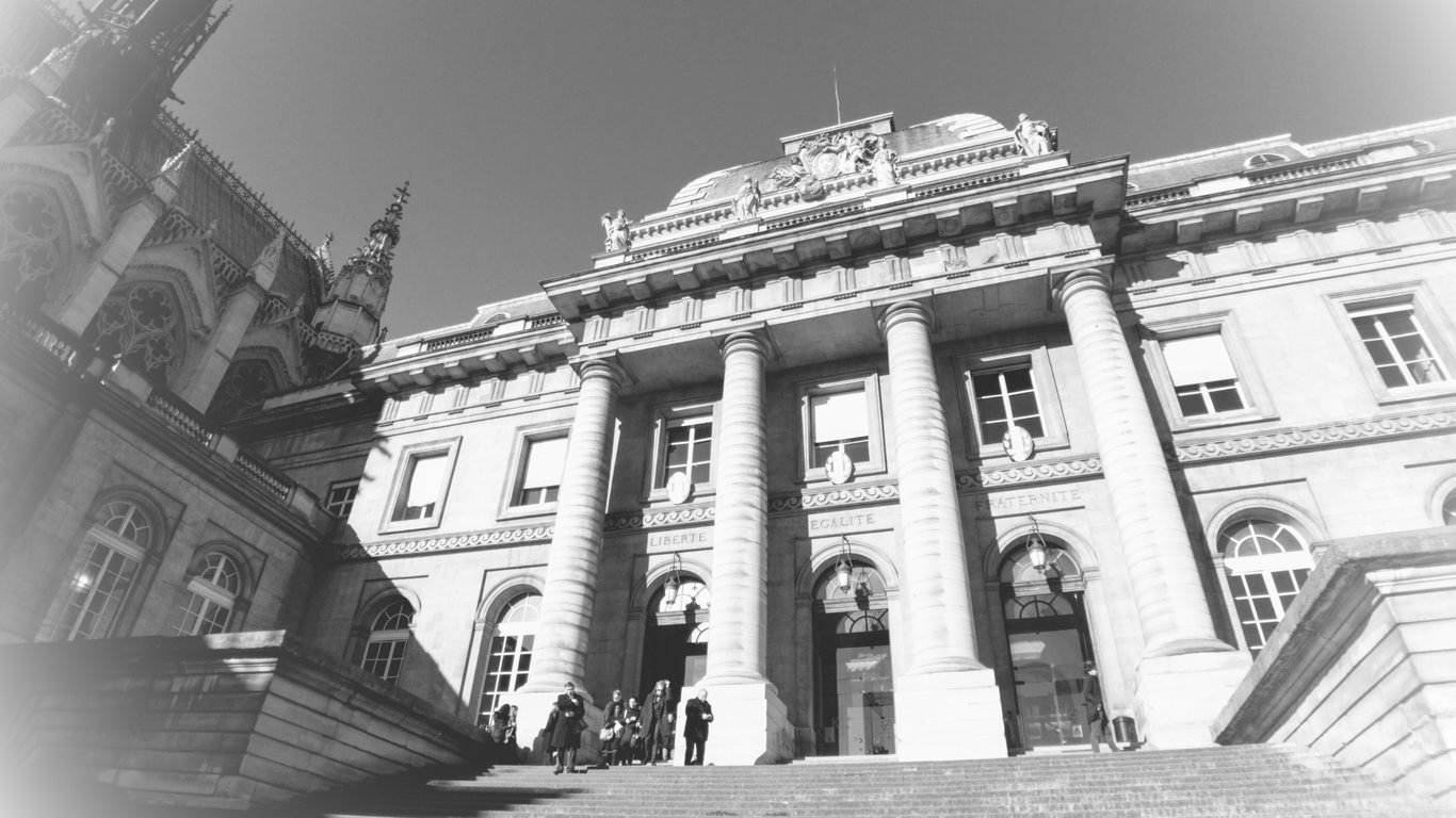 lawyers exclusively dedicated to sports law and to the defense of athletes