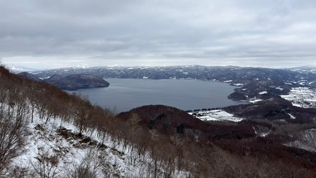 往東北遠眺洞爺湖