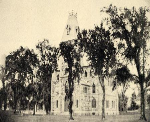 安多福神學院，與菲利普斯學院同樣位於安多福