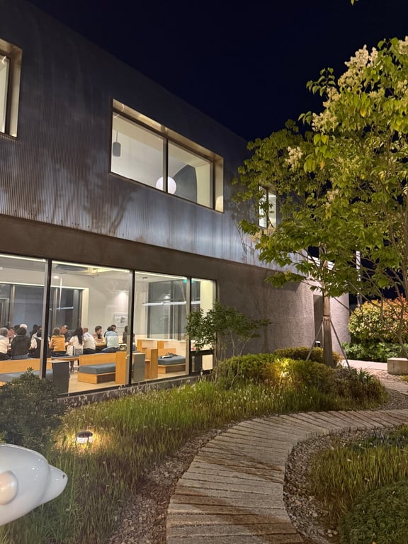 다운로드 (2).jpg