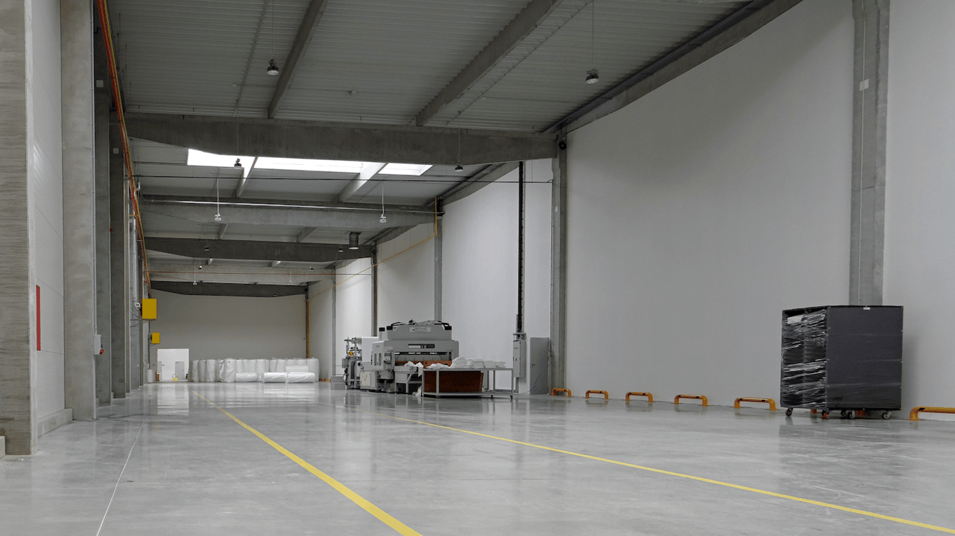 Průmyslový areál, Krásno nad Kysucou (2016)