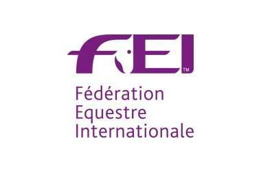 Compétition de saut d'obstacles — droit de la concurrence et réglementation FEI analysés par un avocat en droit du sport