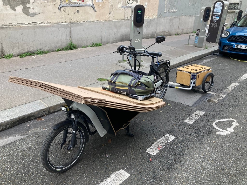 Grands cartons plats