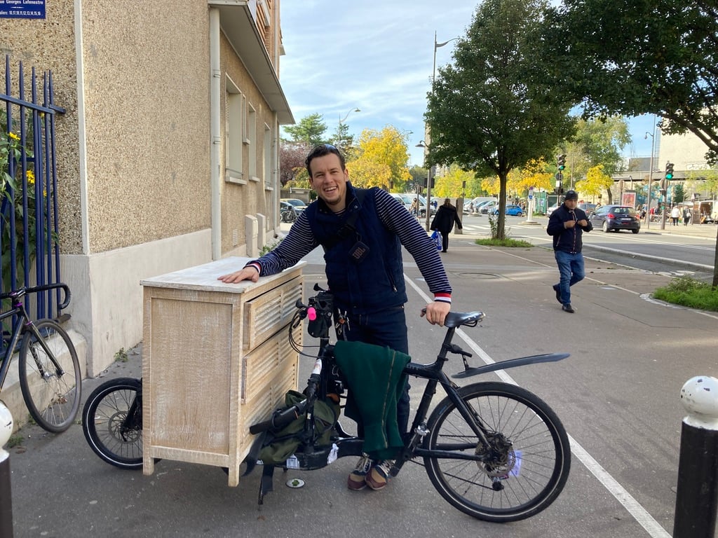 Commode sur vélo cargo Bullitt, livrée dans le 15eme arrondissement de Paris