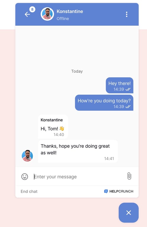 HelpCrunch chat widget customisation panel