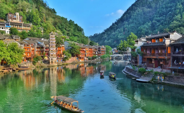The Ultimate Fenghuang Ancient City Travel Guide