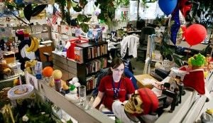 Zappos-employee_Inc