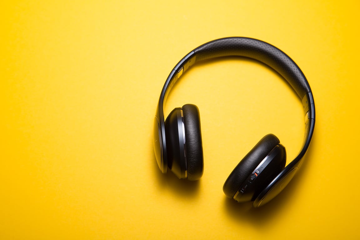 4 Best headphones for meditation