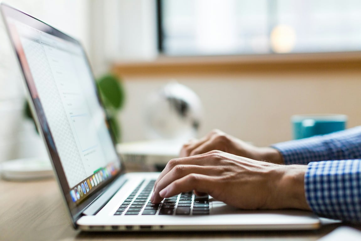 LinkedIn outbound lead generation for consultants: a 4–6 month outreach playbook