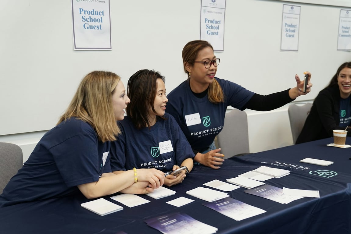 Notion database checklist for contract manufacturers before trade shows