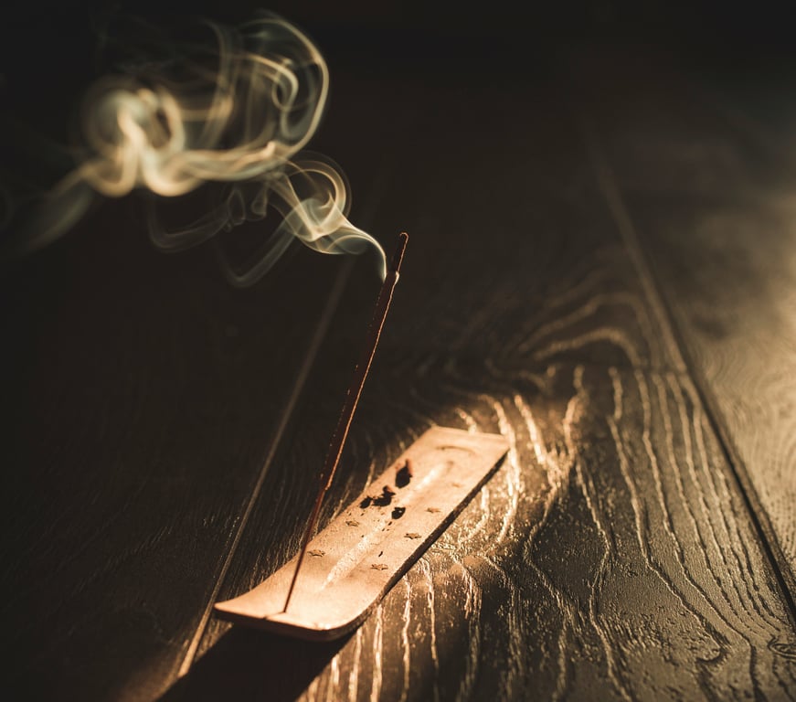 6 Best incense for manifestation