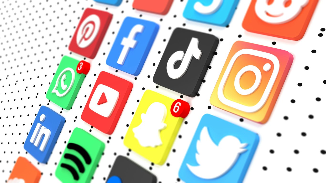 External knowledge bases for Instagram & Facebook DM replies