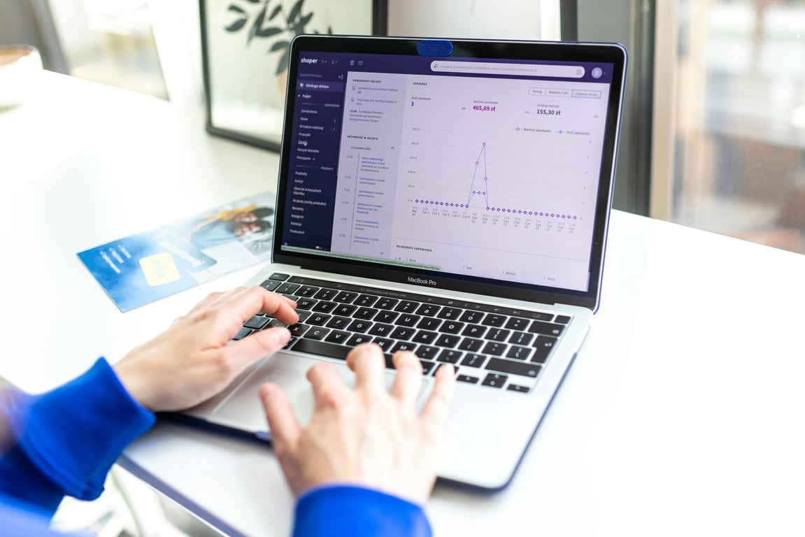 How to Connect Shopify to Your Call Center with Zapier (Real-Time Caller Lookup)