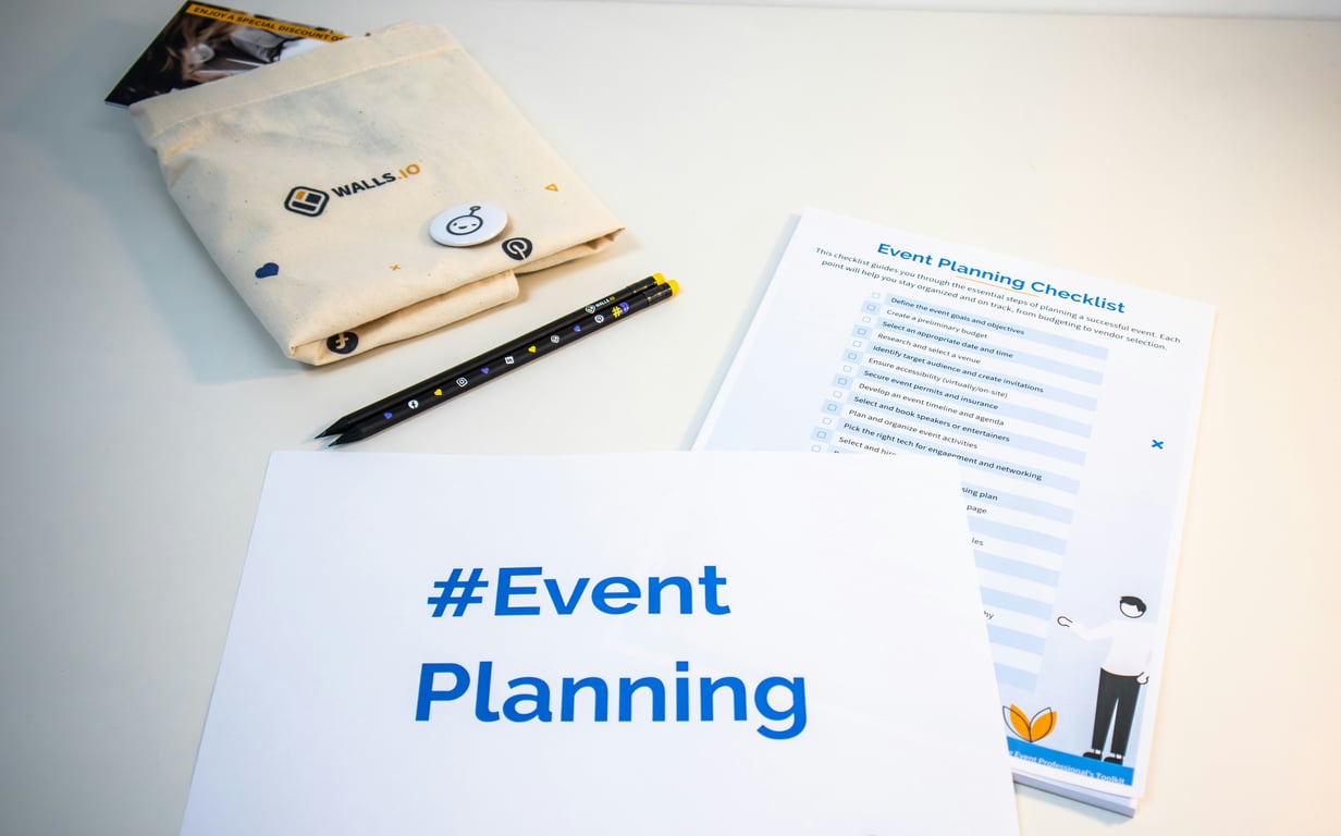 InvestNext webhooks to HubSpot: implementation playbook