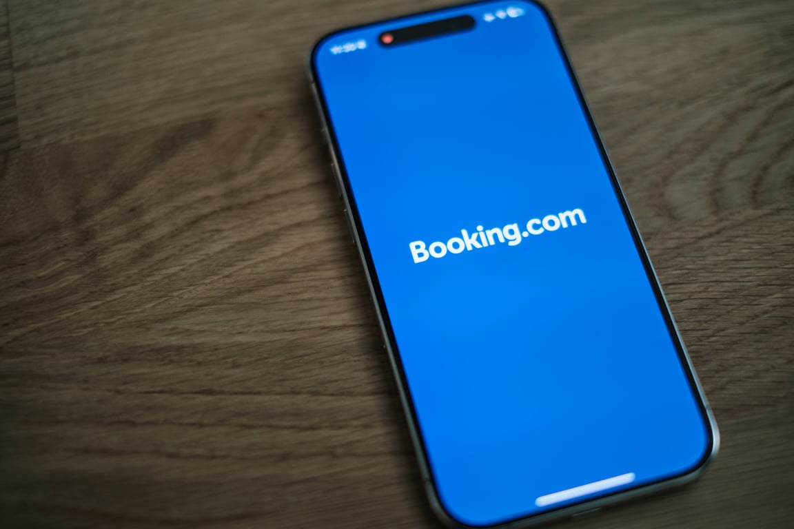 BlueWatch to Notion: Sync bookings, inventory, and CRM with Zapier webhooks