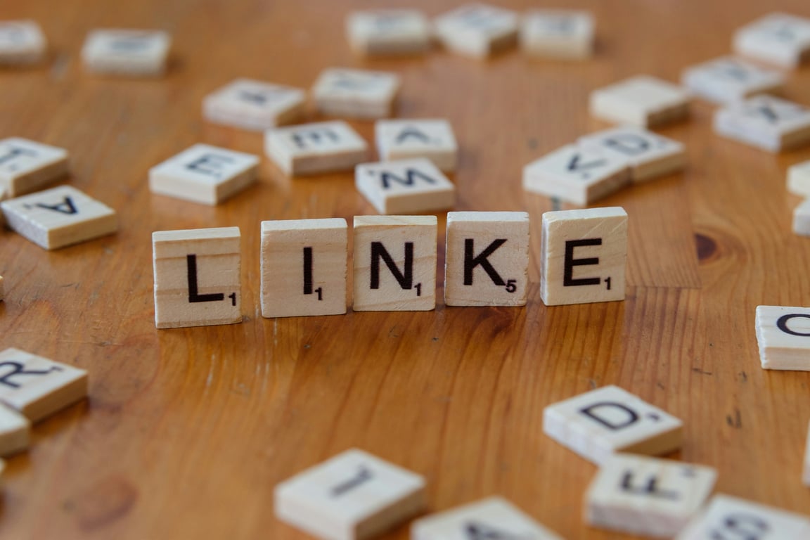 How Chronify Unlocked LinkedIn Attribution Using Zapier + HubSpot