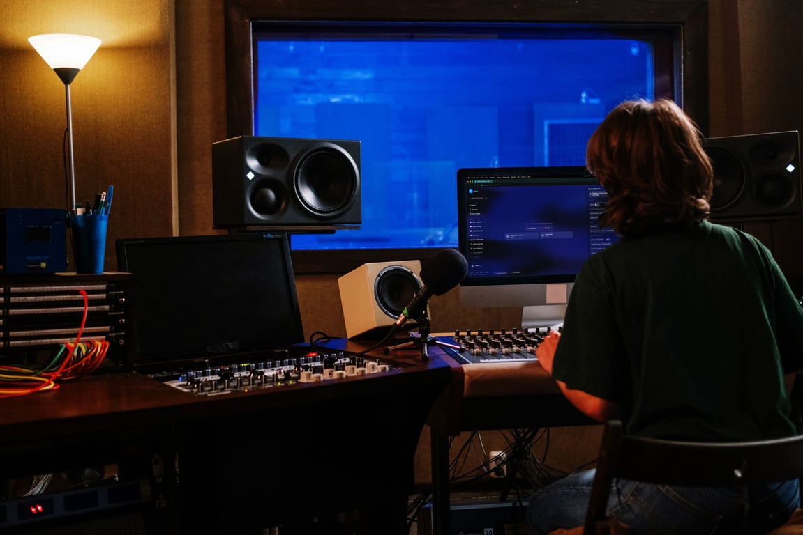 7 Best AI Stem Splitters for Flawless Music Separation (2025 Edition)