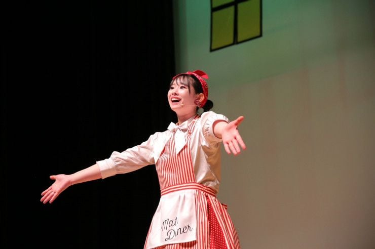 東侑里