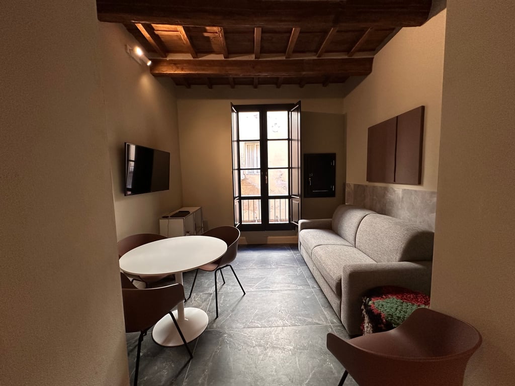 1BD - Santa Monaca - 2nd Floor