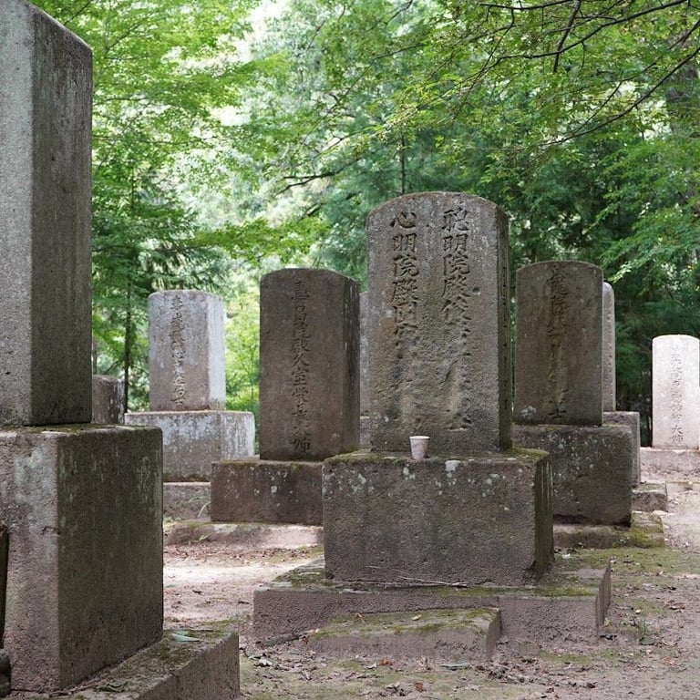 萱野権兵衛/郡長正の墓 · Tennei Higashiyamamachi Oaza Ishiyama, Aizuwakamatsu, Fukushima 965-0813, Japan