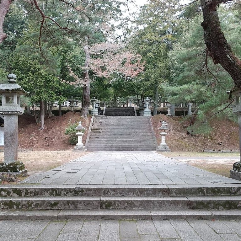 萩藩主毛利家墓所（香山墓所） · 1-1 Kozancho, Yamaguchi, 753-0081, Japan