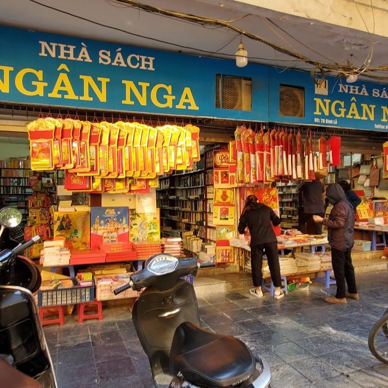 Nhà sách Mão · 5 P. Đinh Lễ, Tràng Tiền, Hoàn Kiếm, Hà Nội 100000, Vietnam
