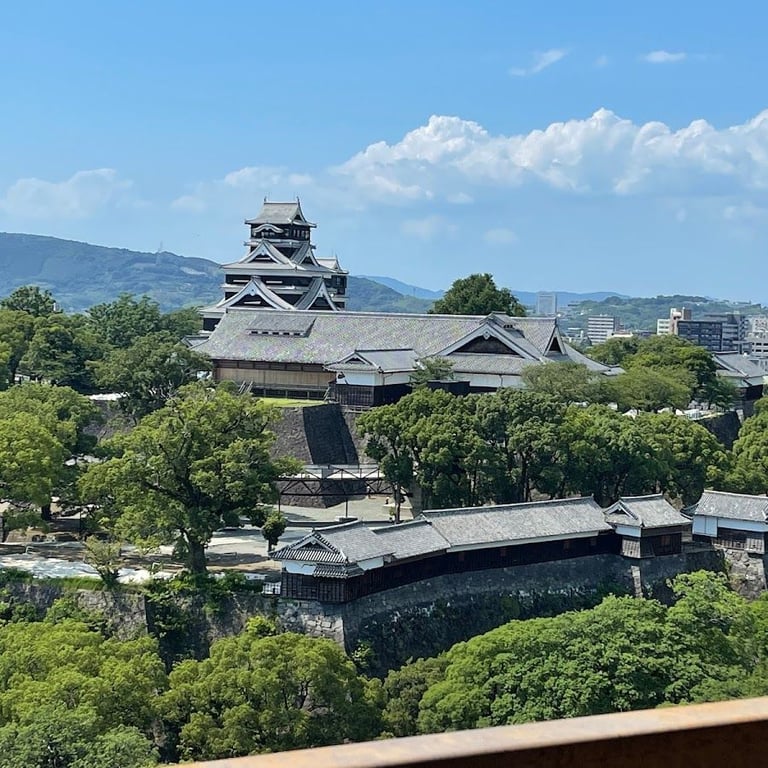 Kumamoto City Hall Observatory (Free) · Japan, 〒860-0808 Kumamoto, Chuo Ward, Tetorihoncho, 1−1 熊本市役所 本庁舎 14階