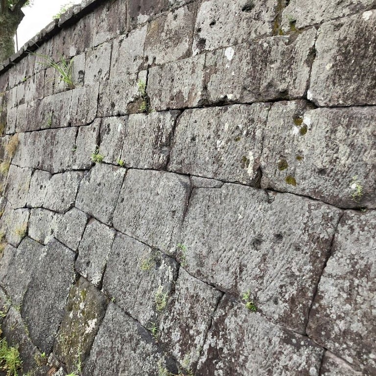 鹿児島市西南戦争の銃弾跡 · 14-50 Yamashitacho, Kagoshima, 892-0853, Japan