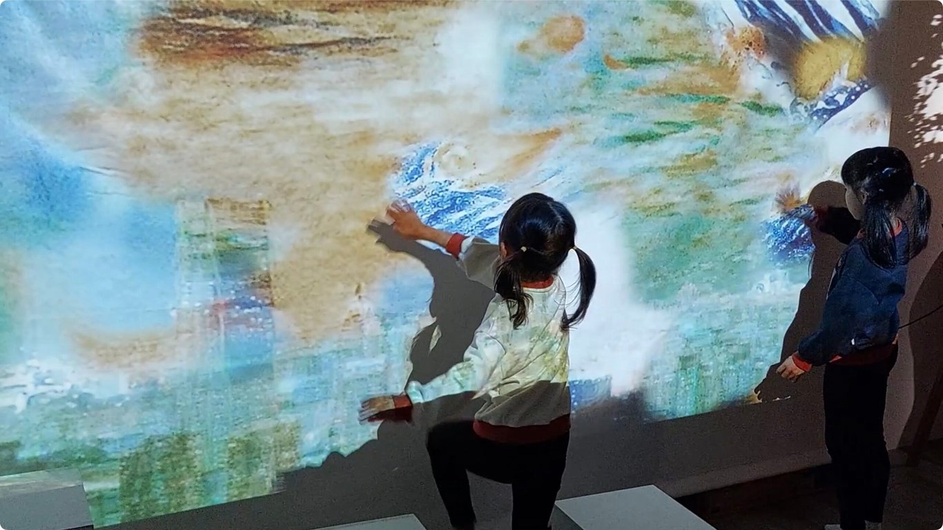 Alive Artwork - Luxmin