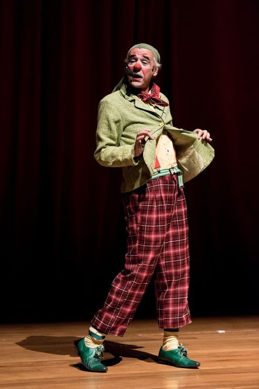 Palhaço Viralata - Rodrigo Robleño | Festival de Circo do Triângulo