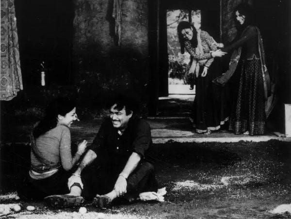 still from the movie namkeen with sanjeev kumar and his co stars.