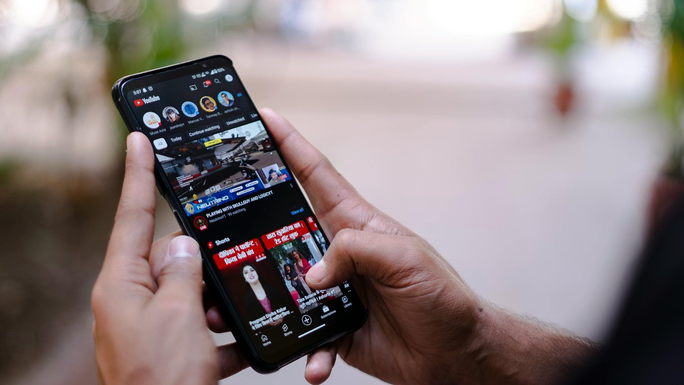 How to Use a YouTube Video Summarizer Without Transcript