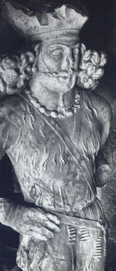 pehikar ī ōy bay Šābuhr ī Ardaxšērān šāhān šāh ī ērān ud anērān, gāl ī Šābuhr, nazd ō Vēšābuhr, Pārs.
Statue of His (late) Majesty Šābuhr ī Ardaxšērān, at Shapur Cave, near Bishapur, Persis.