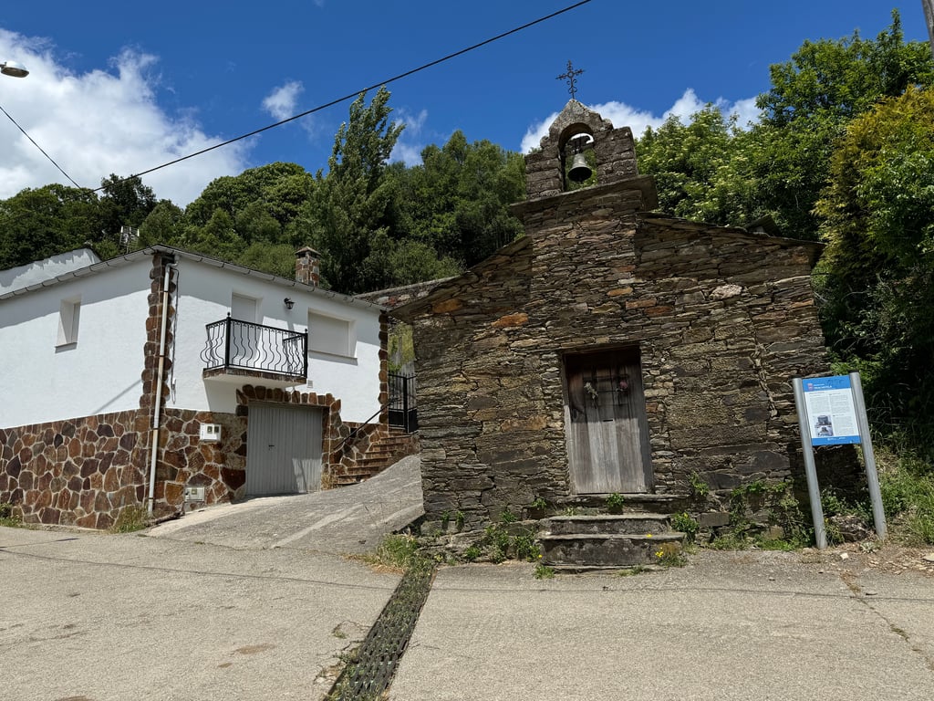 我隨手拍的小教堂，建於西元 1717年