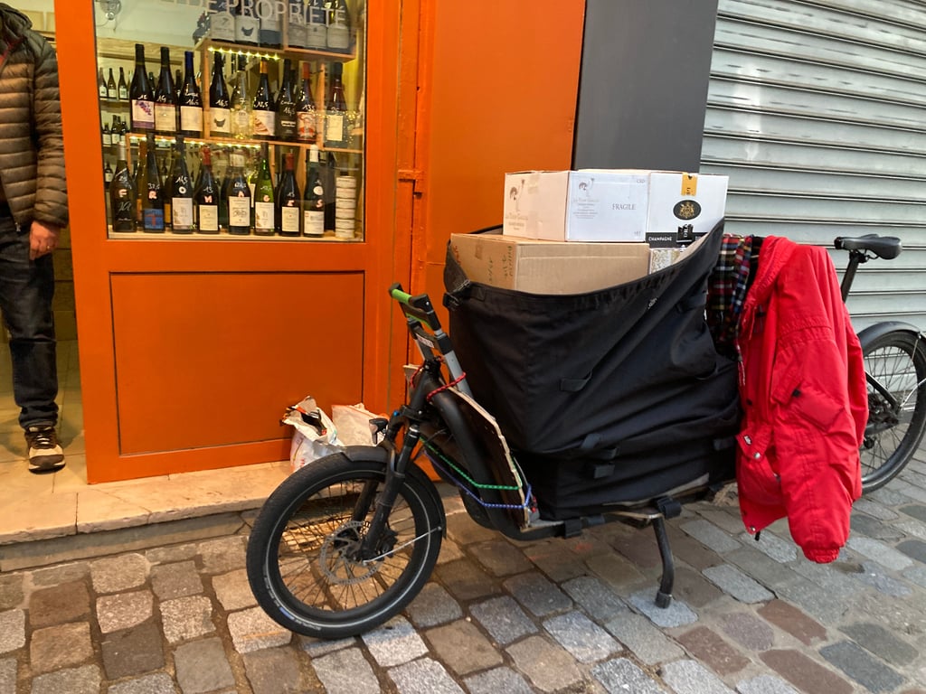 Cartons de vins et champagnes