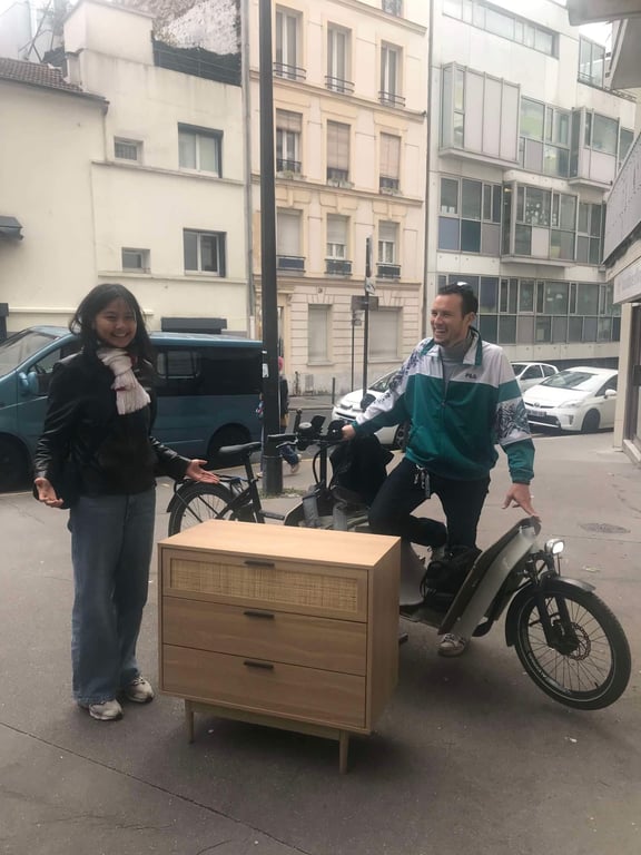 Commode de taille moyenne
