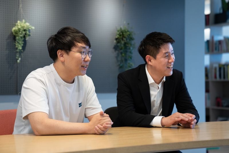 좌 휘게 윤대상 세일즈 팀장님, 우 휘게 이건희 대표님
