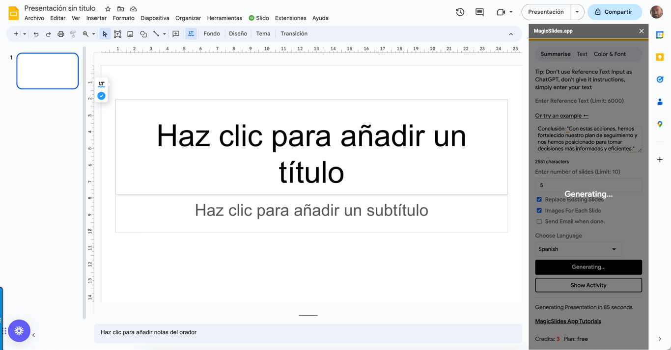 Pegas un texto a la derecha y esperas que MagicSlides haga la presentación