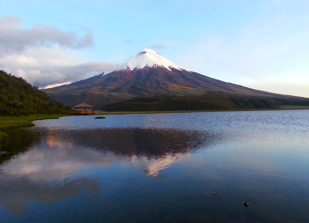laguna de Limpiopungo y Volcán Cotopaxi 