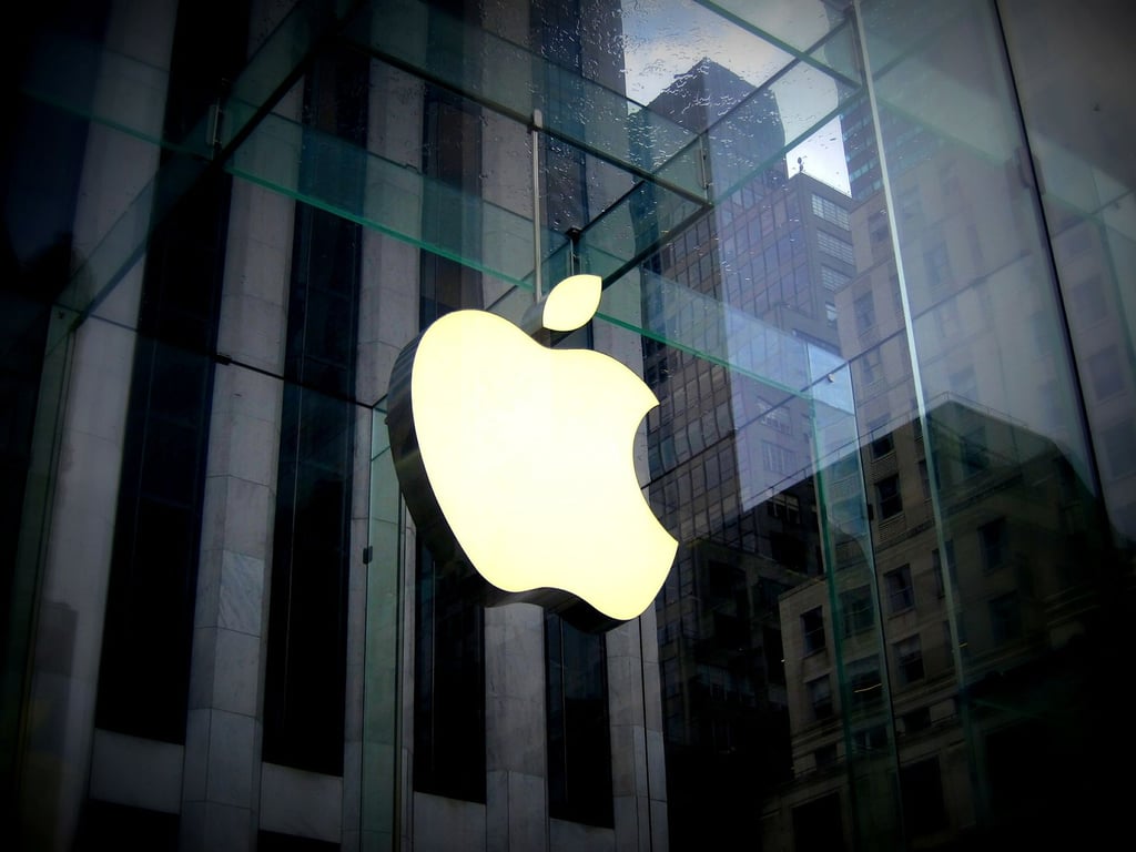 Apple in Talks to Invest in OpenAI