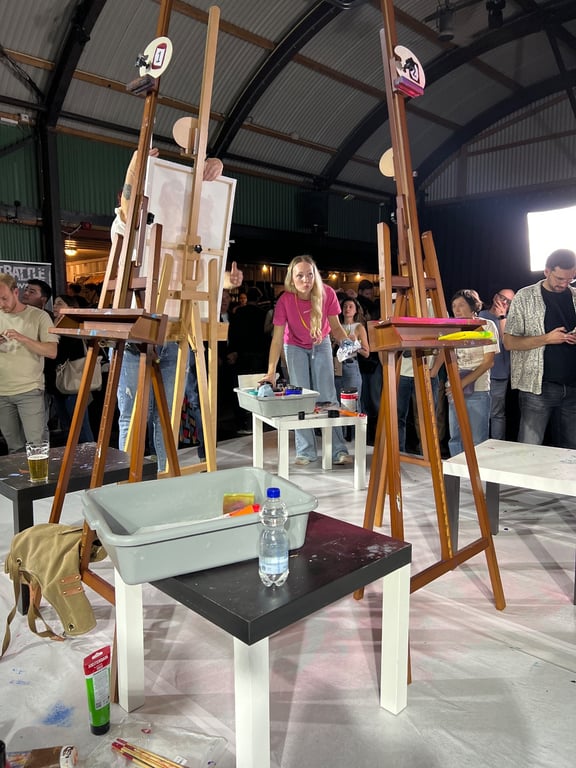 Crowd at Art Battle