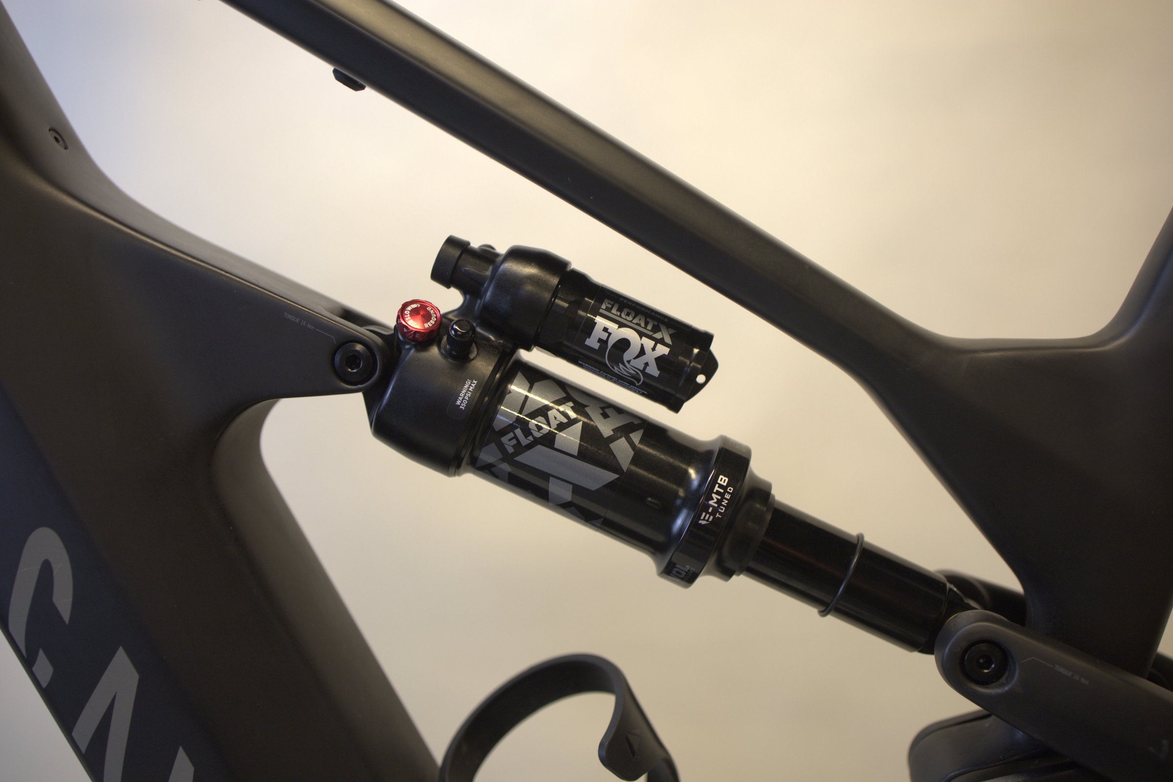 Canyon Strive:ON CFR Underdog