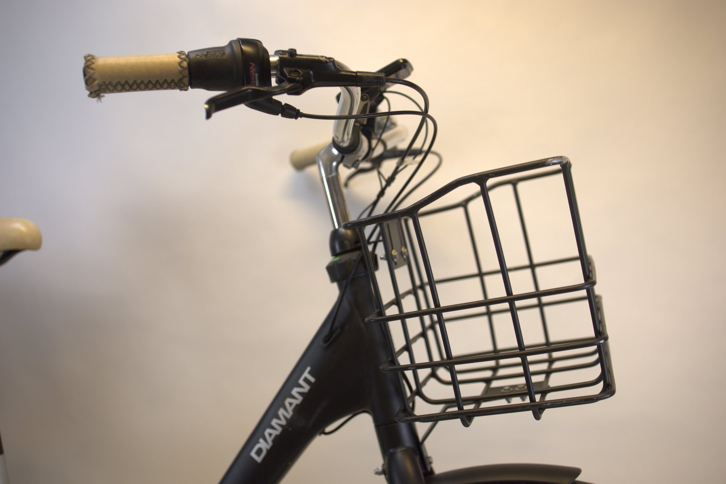 Diamant Volt Avenue med vinterdekk montert