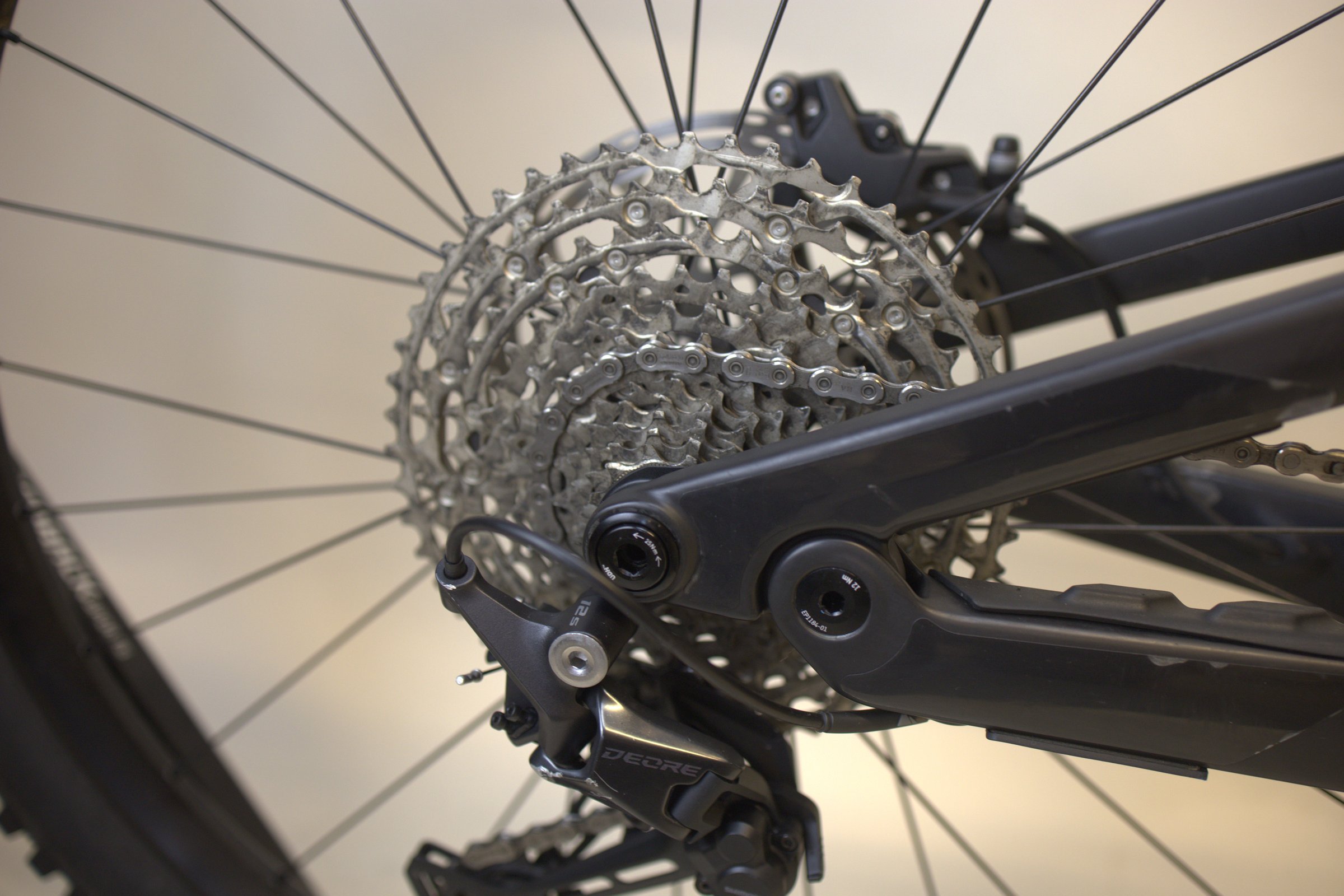 Canyon Strive:ON CFR Underdog