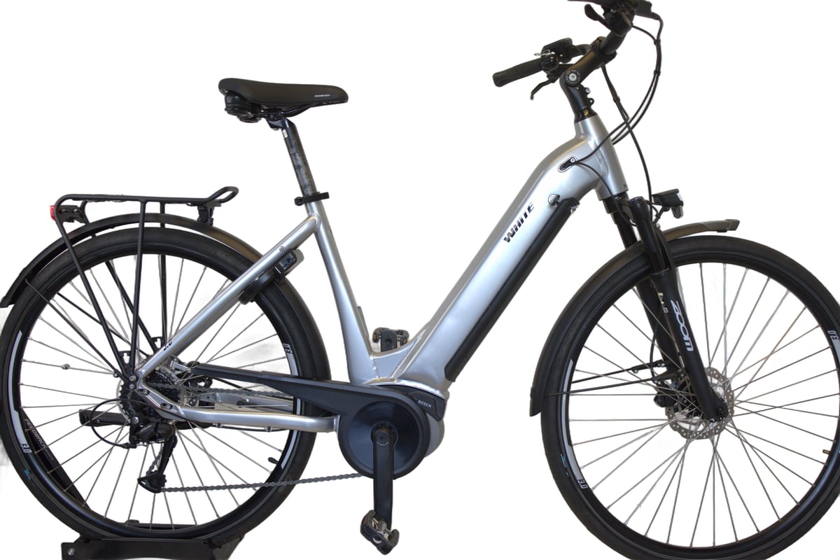 White E-Trekking 3.0 Bosch active line plus