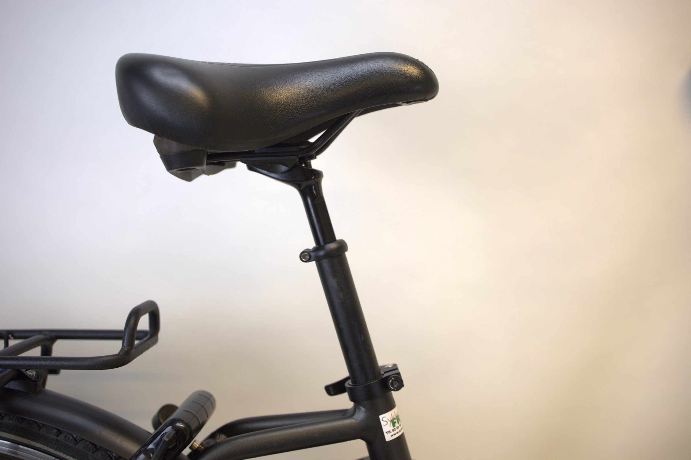 Kalkhoff Agattu med vinterdekk montert