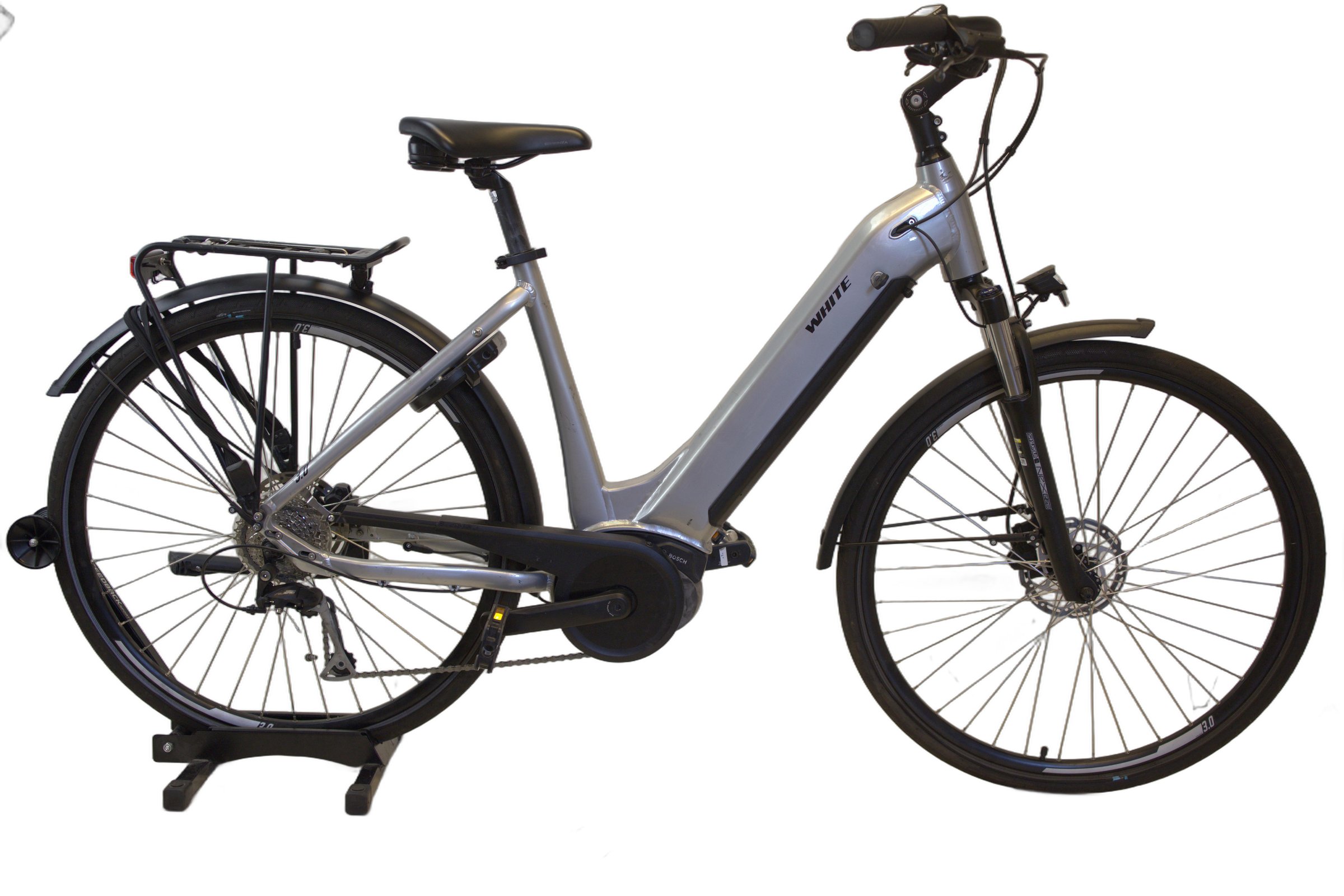 White E-Trekking 3.0 Bosch A+ 500 23