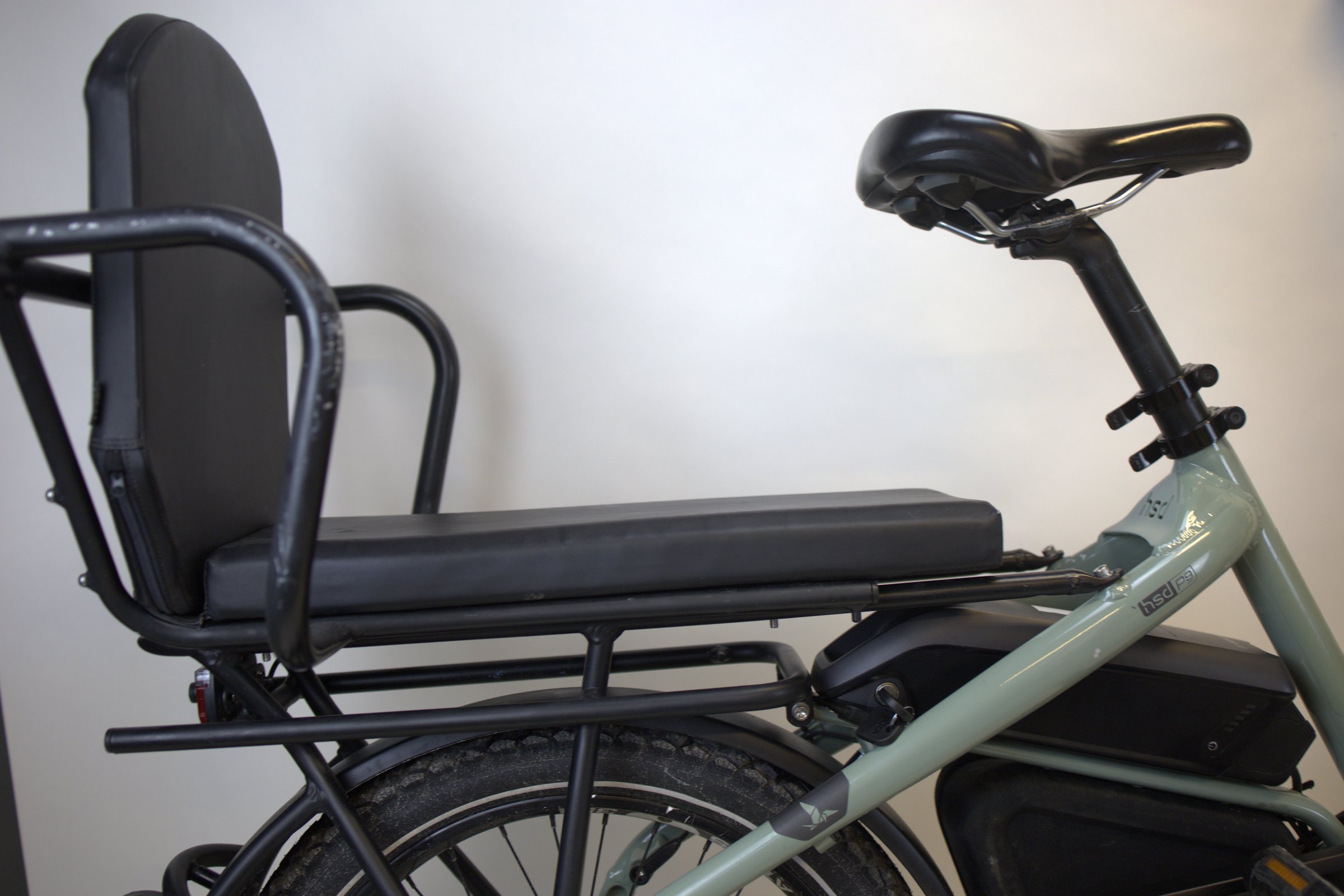 Tern HSD P9 performance med vinterdekk, frontbærer og sittepute